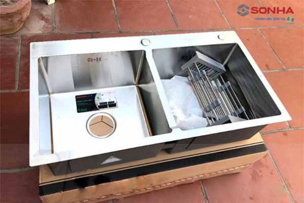 Chậu inox Sơn Hà 2 hộc vuông cân (HM.X.2C.82.2.3) 66
